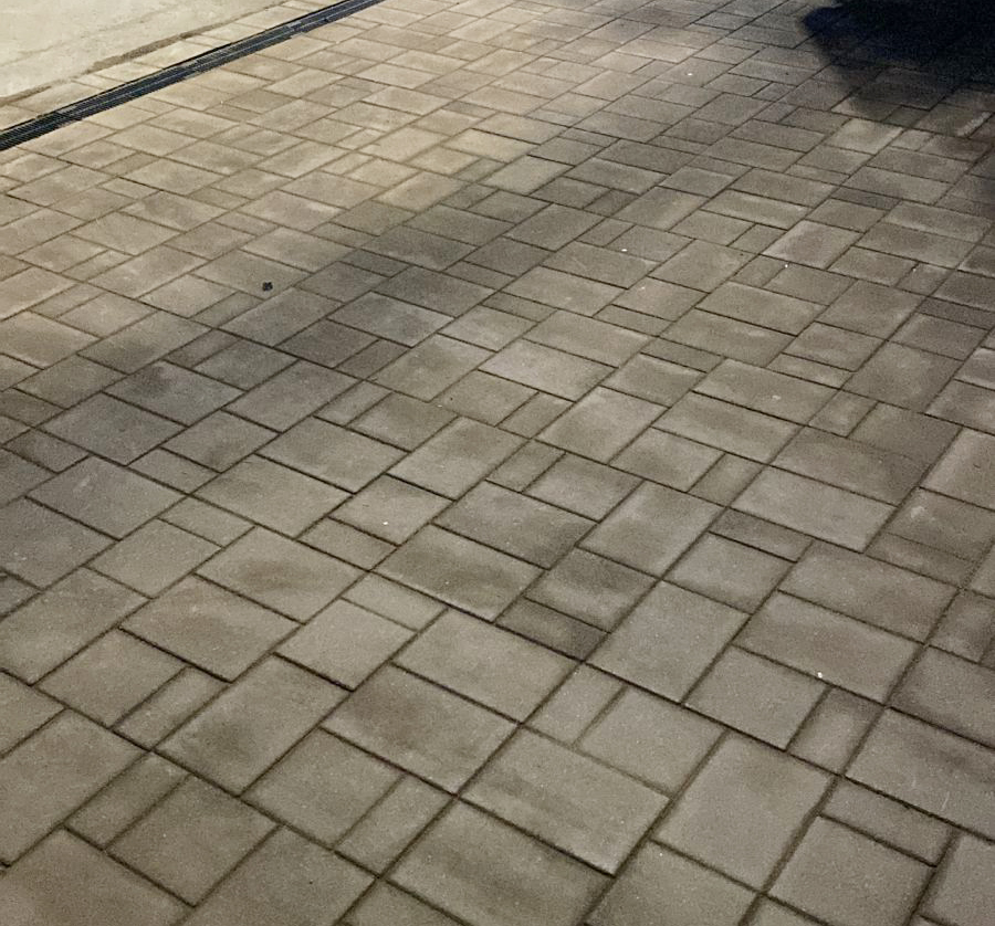 Защита тротуарной плитки.